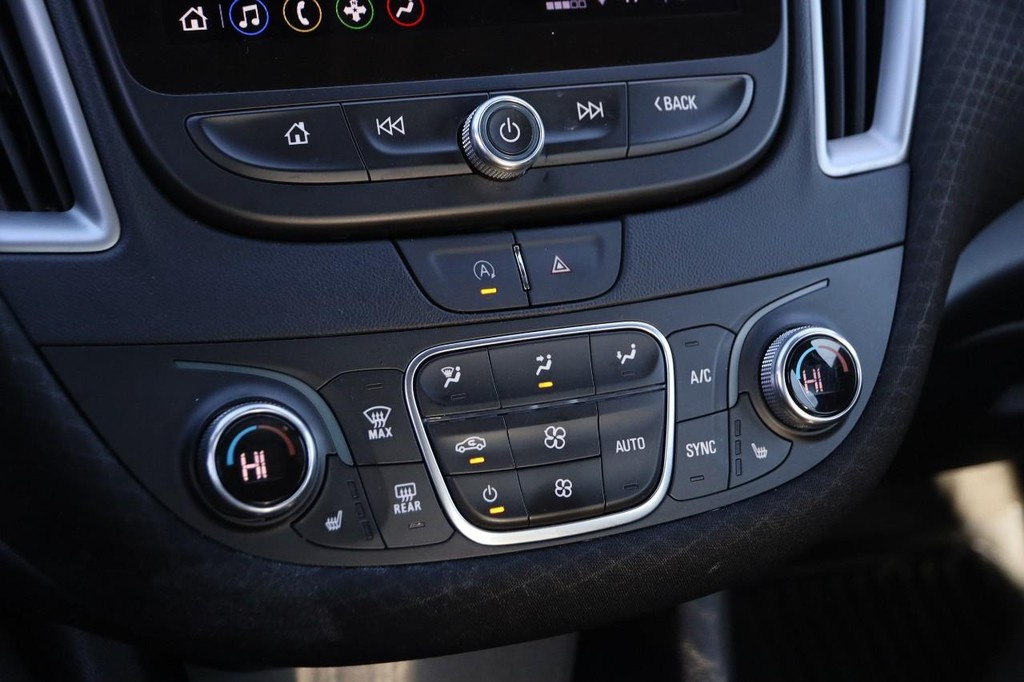 Chevrolet Malibu Vehicle Image 17