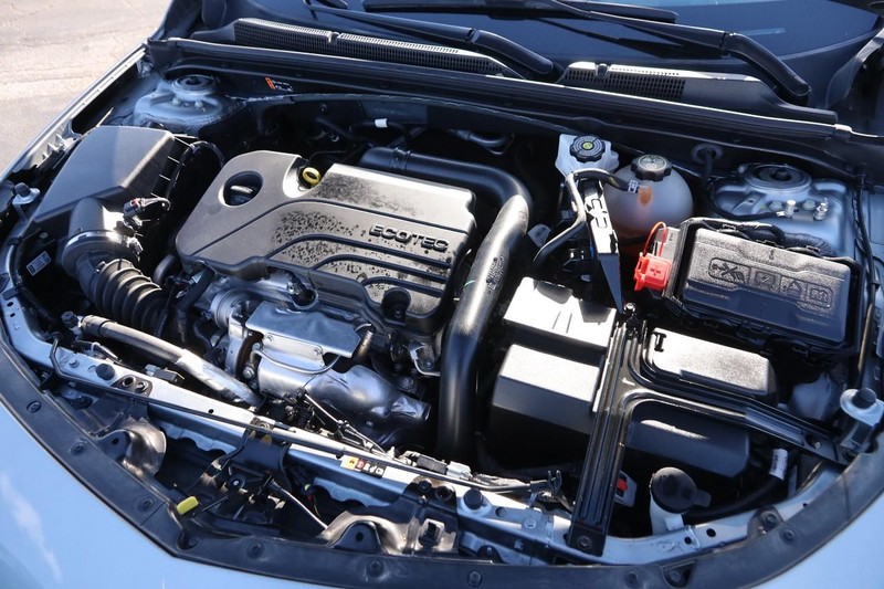 Chevrolet Malibu Vehicle Full-screen Gallery Image 25