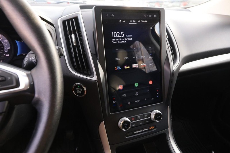 Ford Edge Vehicle Image 15