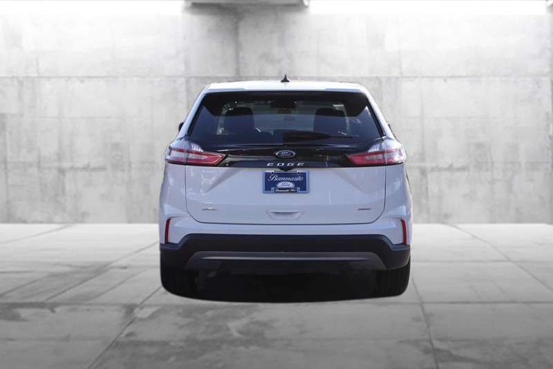 Ford Edge Vehicle Image 06