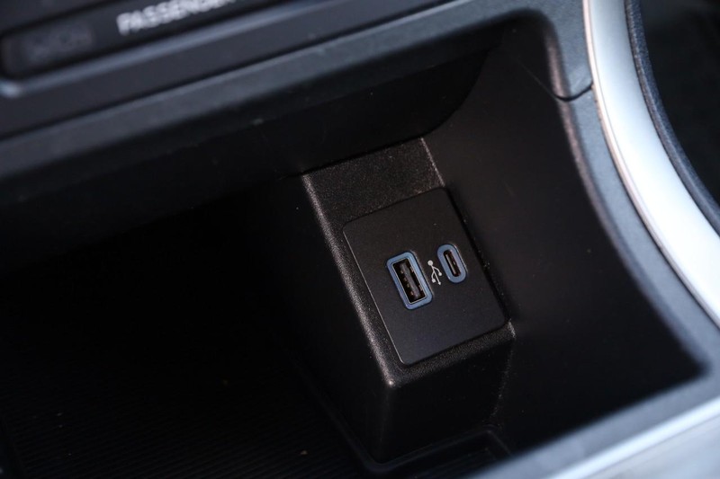 Ford Edge Vehicle Image 18