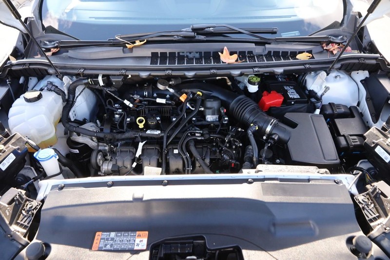 Ford Edge Vehicle Image 26