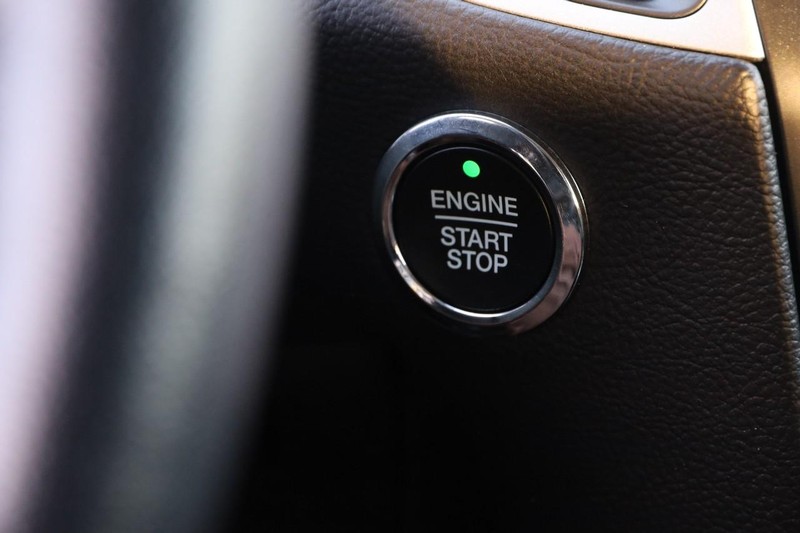 Ford Edge Vehicle Image 14