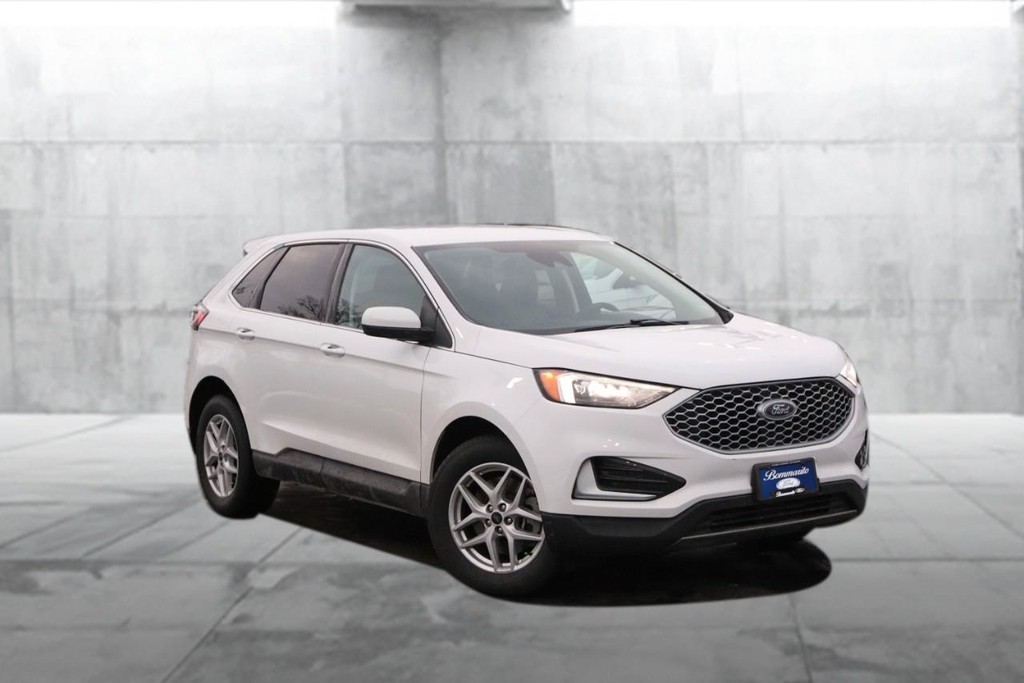 Ford Edge Vehicle Image 02