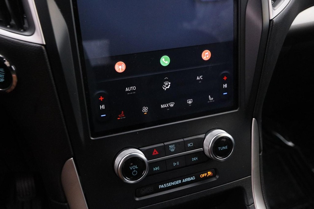 Ford Edge Vehicle Image 17