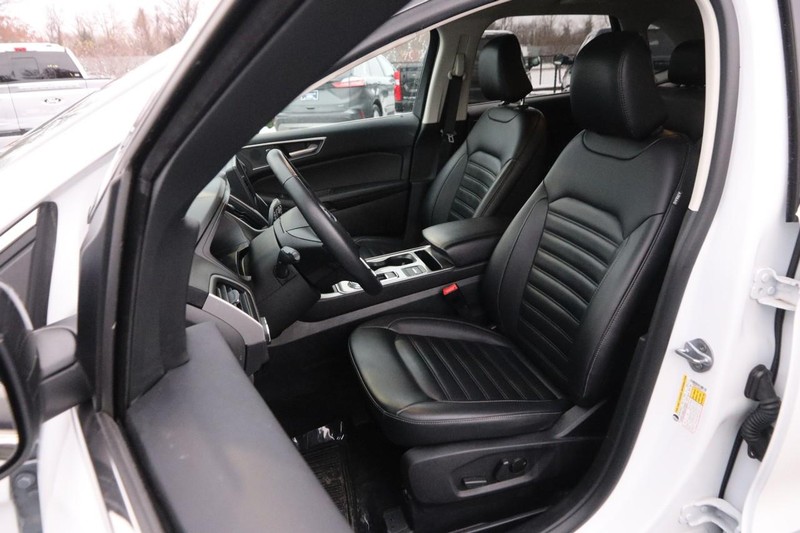 Ford Edge Vehicle Image 08