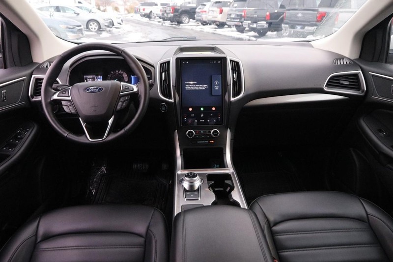Ford Edge Vehicle Image 20