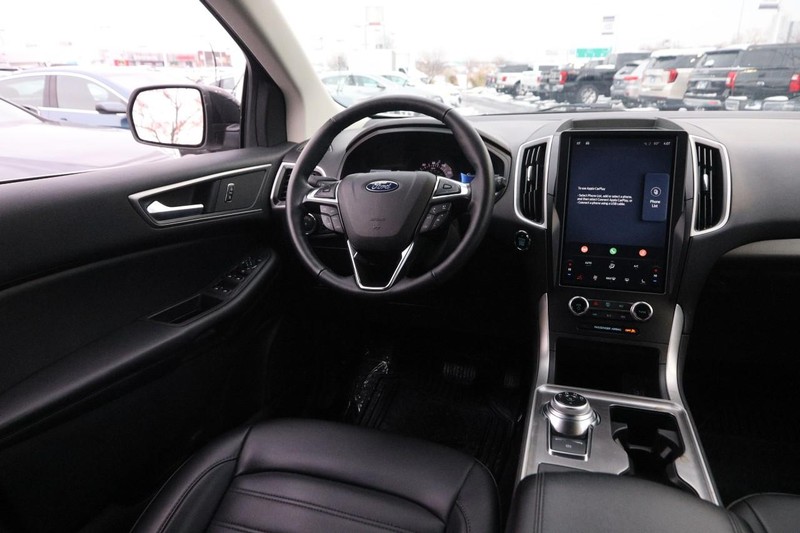 Ford Edge Vehicle Image 21