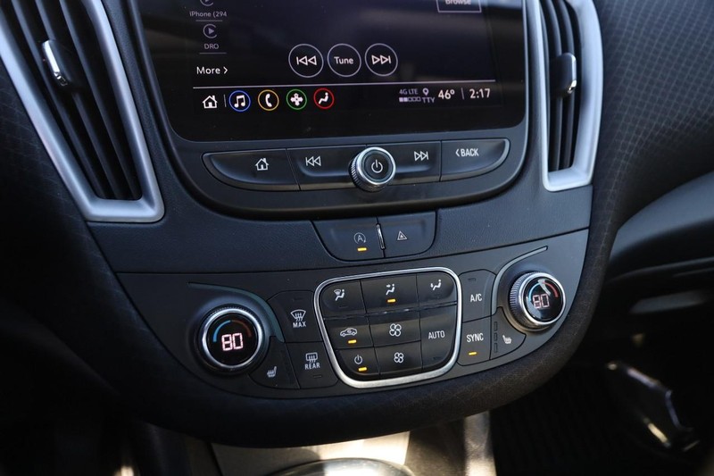 Chevrolet Malibu Vehicle Full-screen Gallery Image 16