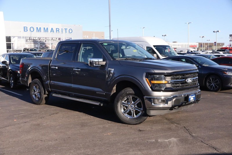 Ford F-150 Vehicle Full-screen Gallery Image 2