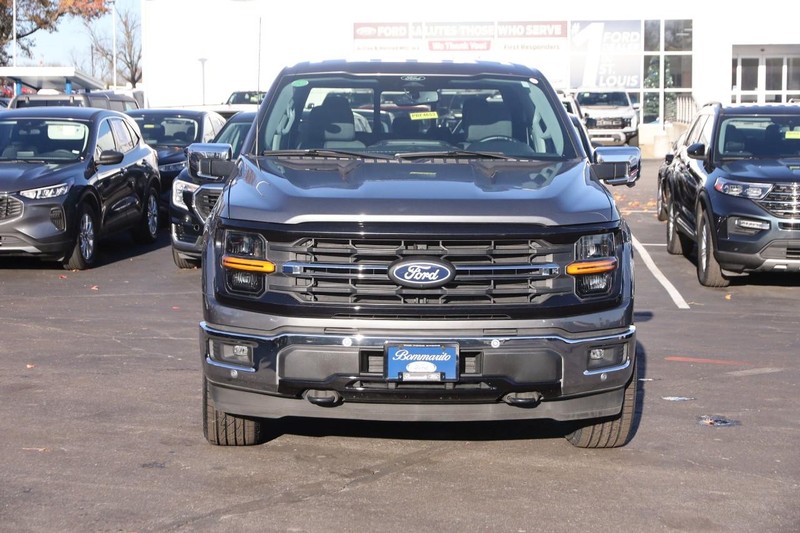 Ford F-150 Vehicle Full-screen Gallery Image 4