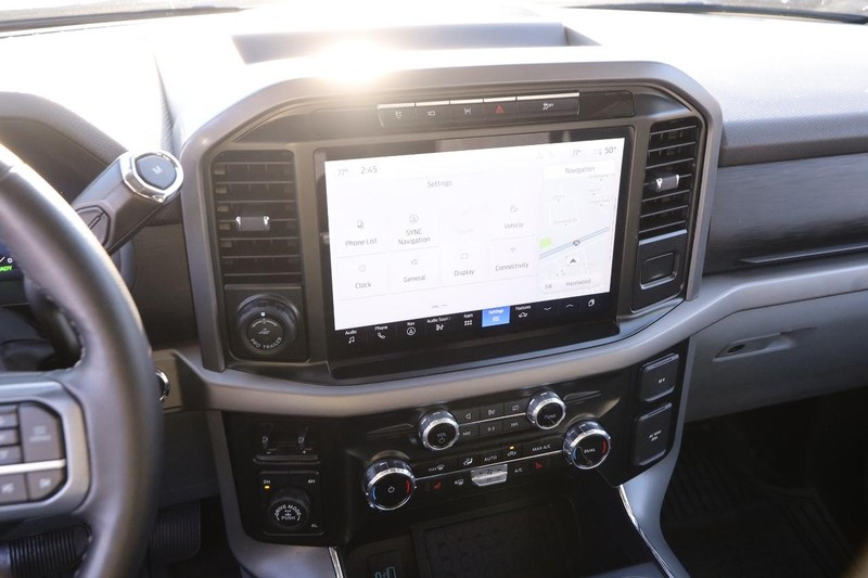 Ford F-150 Vehicle Full-screen Gallery Image 15