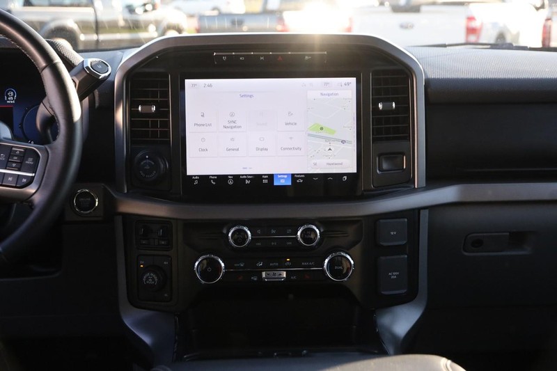 Ford F-150 Vehicle Full-screen Gallery Image 23