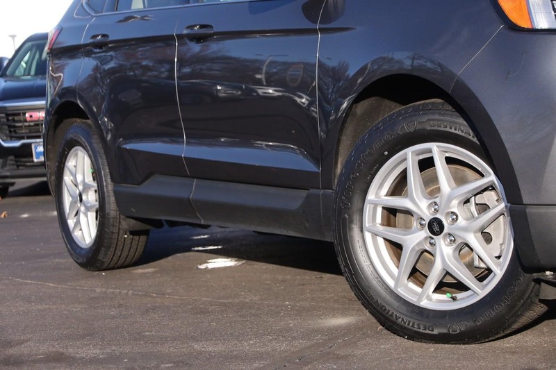 Ford Edge Vehicle Image 03