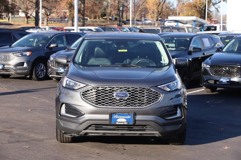 Ford Edge Vehicle Image 04