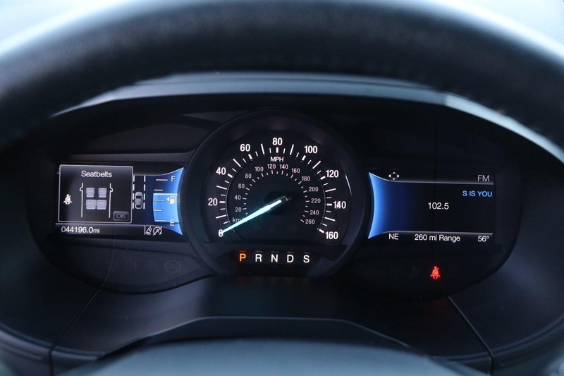 Ford Edge Vehicle Image 13