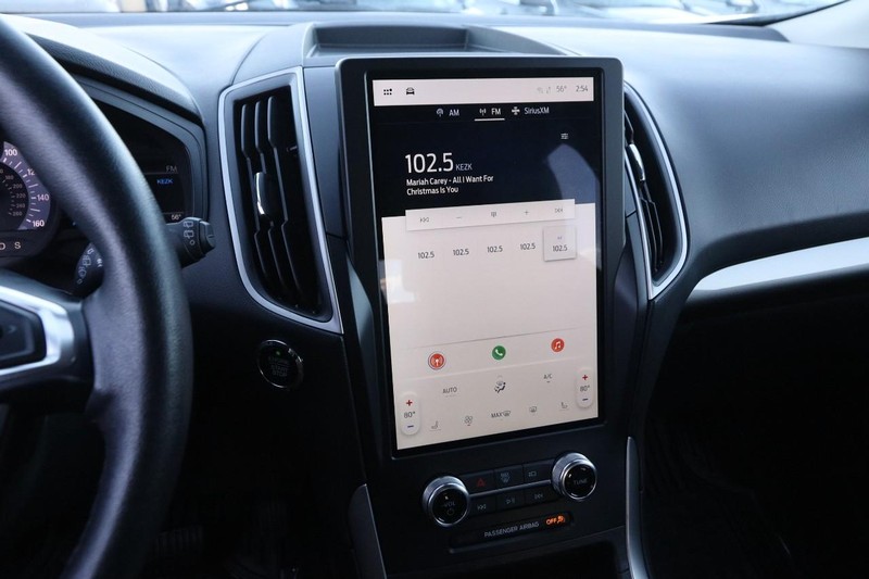 Ford Edge Vehicle Image 15