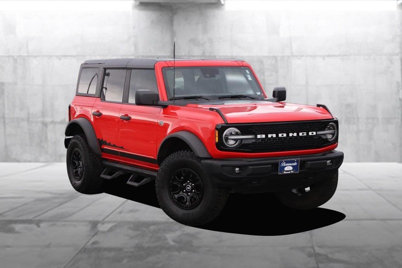 Ford Bronco Vehicle Image 02