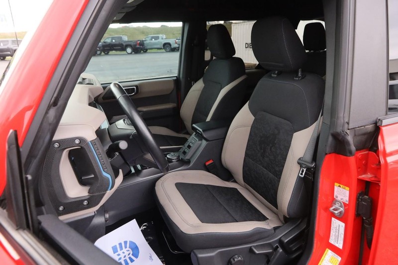 Ford Bronco Vehicle Image 08