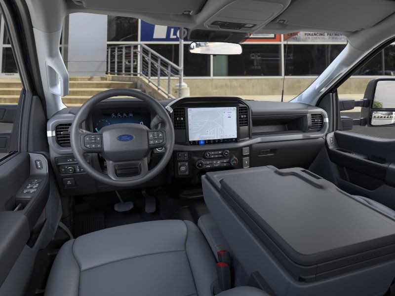 Ford F-150 Vehicle Full-screen Gallery Image 9