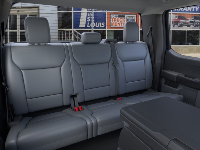 Ford F-150 Vehicle Full-screen Gallery Image 11