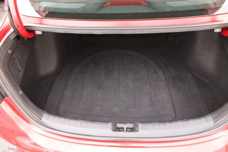 Kia Forte Vehicle Full-screen Gallery Image 7