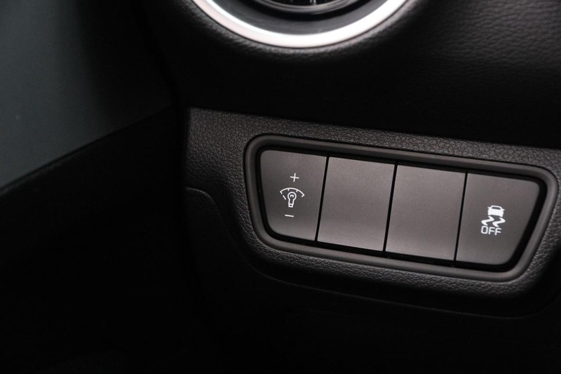 Kia Forte Vehicle Full-screen Gallery Image 19