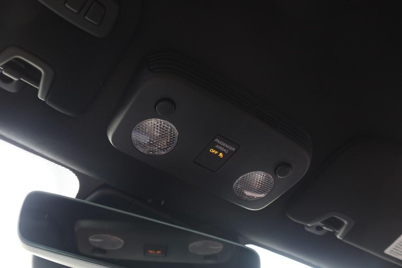 Ford Mustang Vehicle Full-screen Gallery Image 17