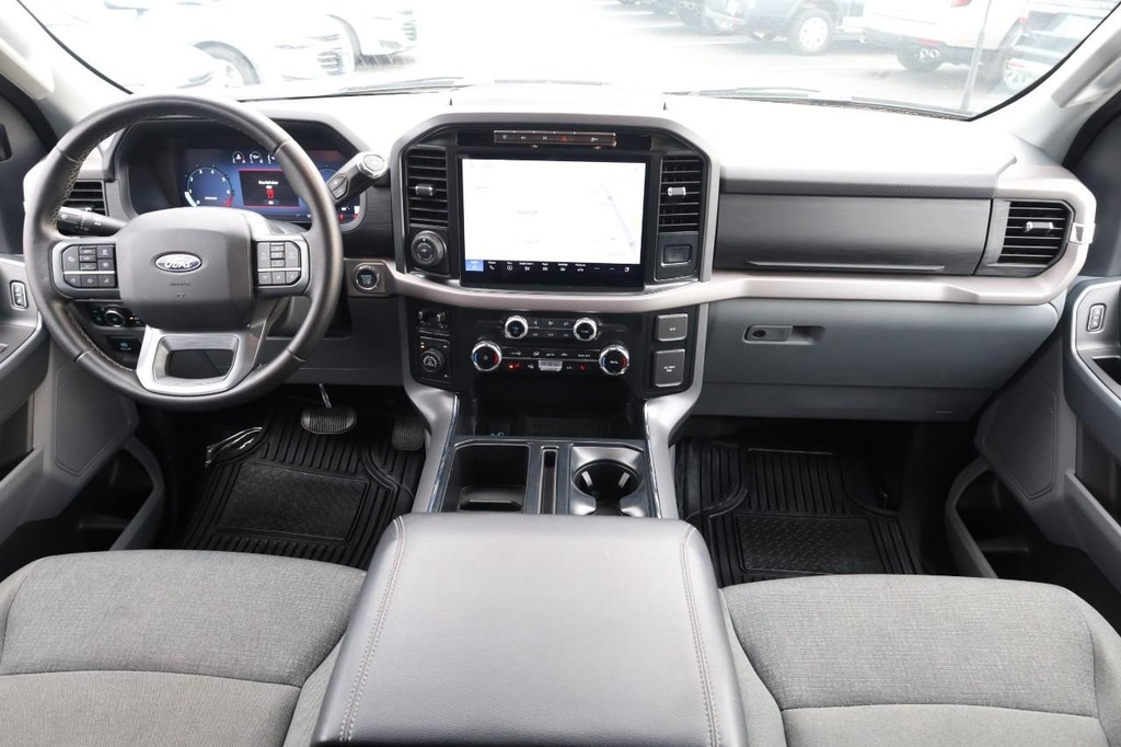 Ford F-150 Vehicle Full-screen Gallery Image 26