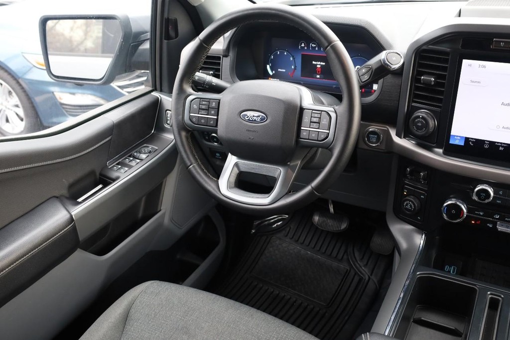 Ford F-150 Vehicle Full-screen Gallery Image 27