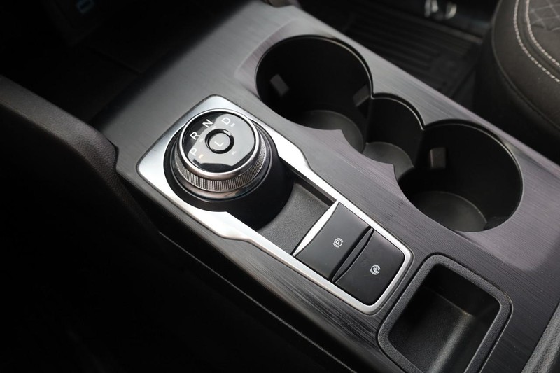 Ford Escape Vehicle Image 16