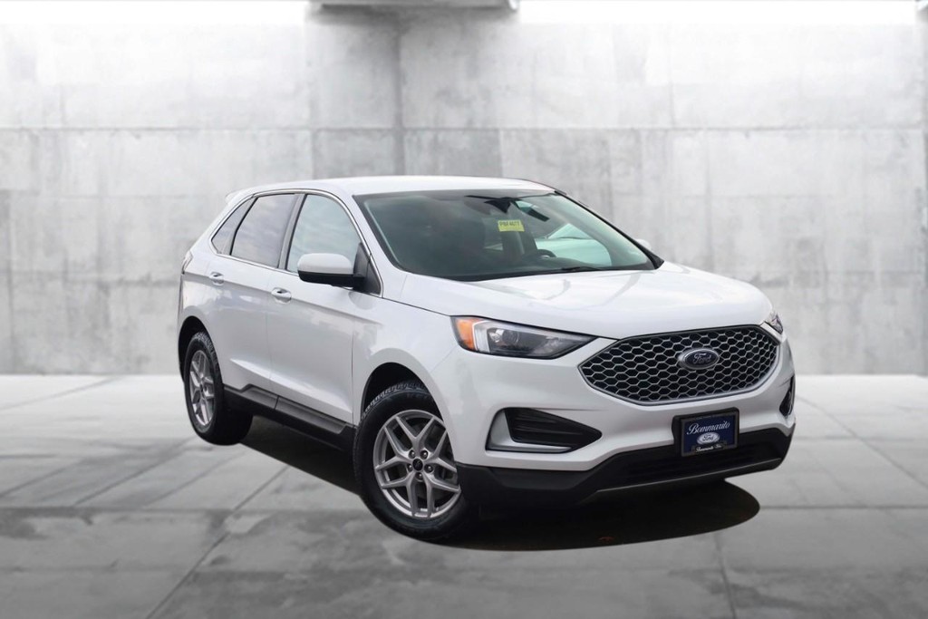 Ford Edge Vehicle Full-screen Gallery Image 2