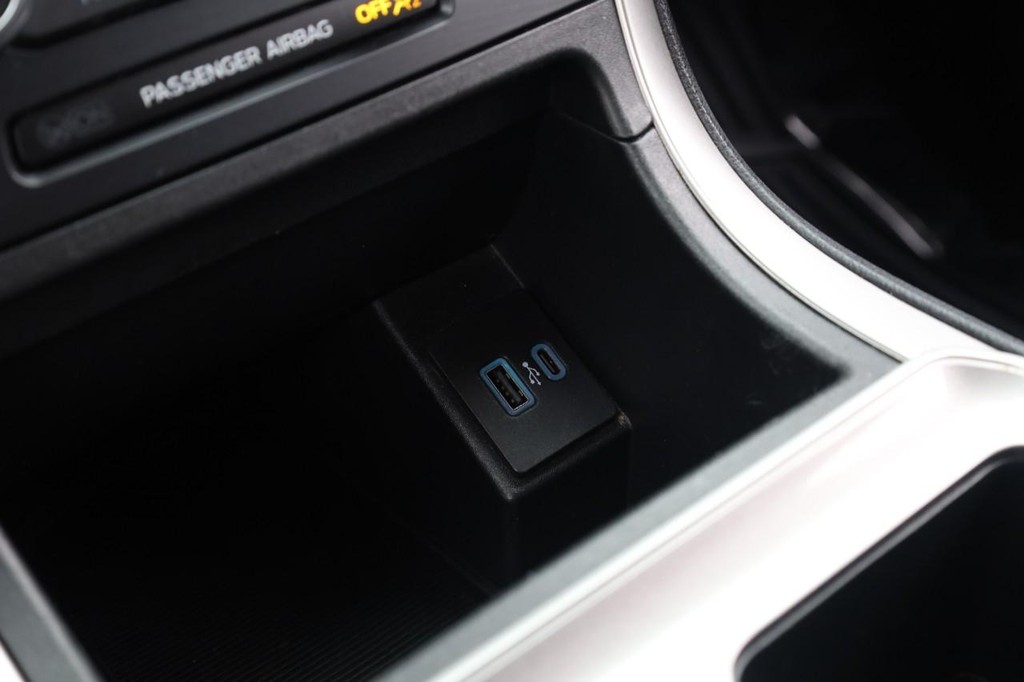 Ford Edge Vehicle Full-screen Gallery Image 13