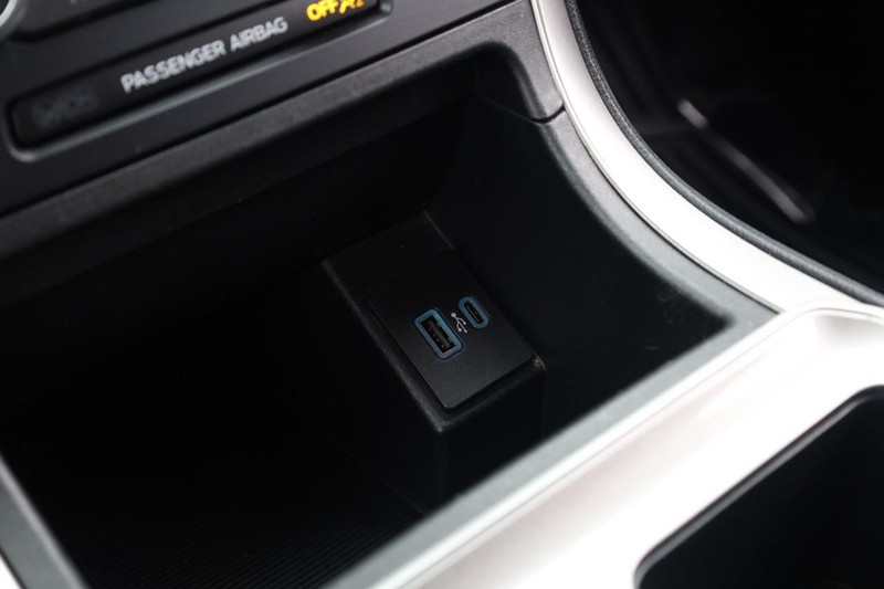 Ford Edge Vehicle Image 13