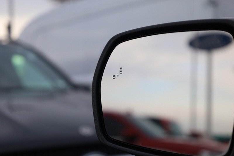 Ford Edge Vehicle Image 18