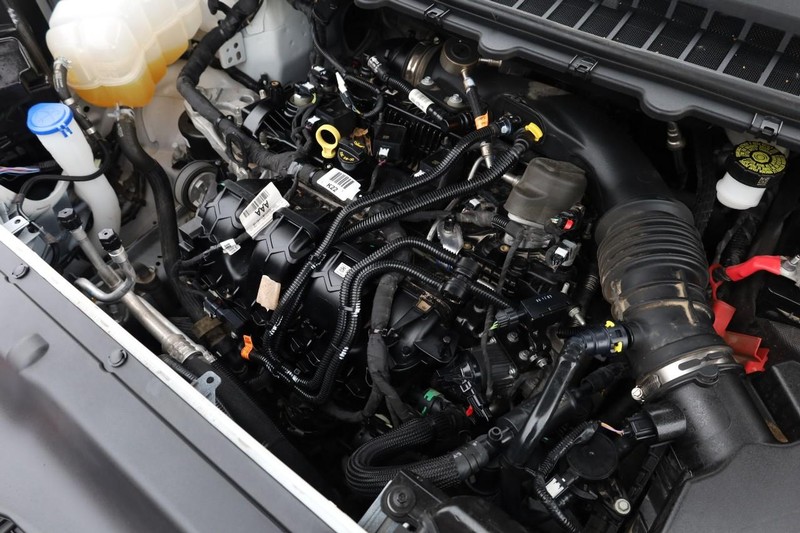 Ford Edge Vehicle Image 24