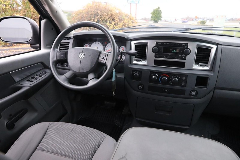 Dodge Ram 1500 Vehicle Image 19