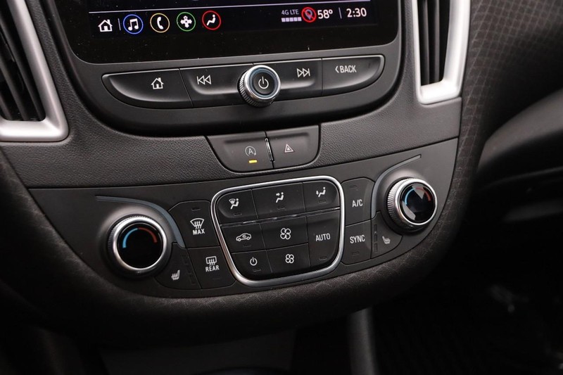 Chevrolet Malibu Vehicle Image 17