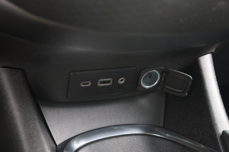 Chevrolet Malibu Vehicle Image 14