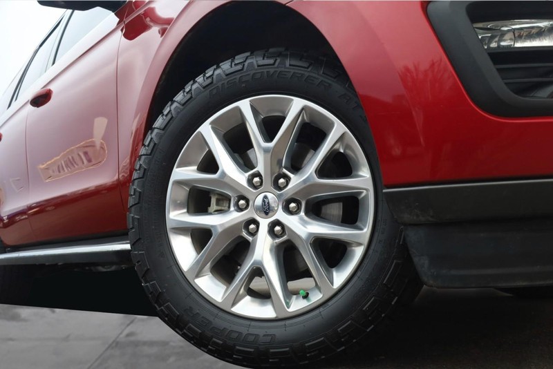 Ford Expedition Vehicle Image 03