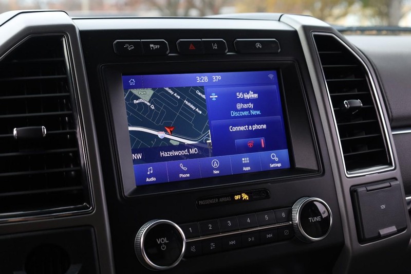 Ford Expedition Vehicle Image 13