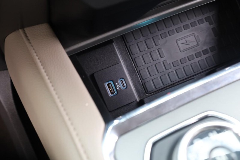 Ford Expedition Vehicle Image 18