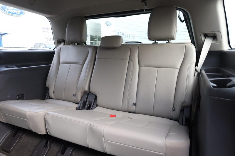Ford Expedition Vehicle Image 29