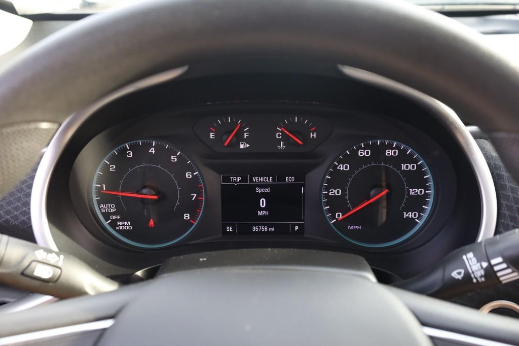 Chevrolet Malibu Vehicle Full-screen Gallery Image 11