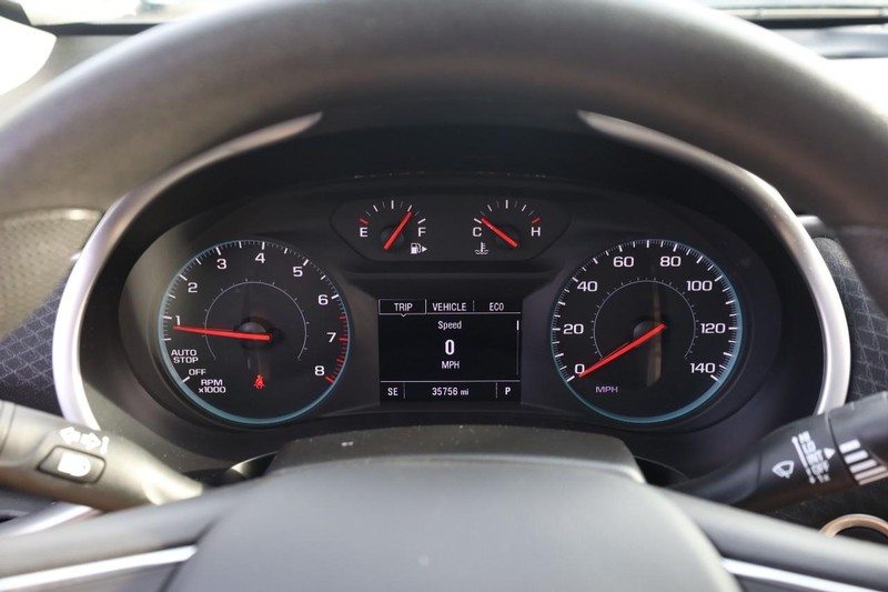 Chevrolet Malibu Vehicle Image 11