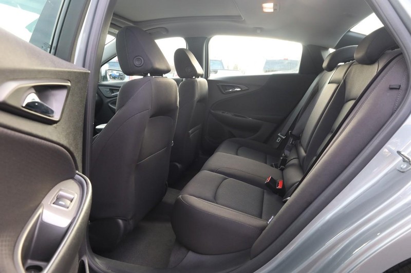 Chevrolet Malibu Vehicle Image 20