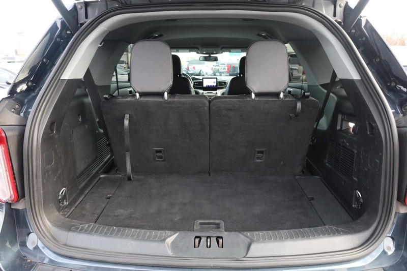 Ford Explorer Vehicle Image 07