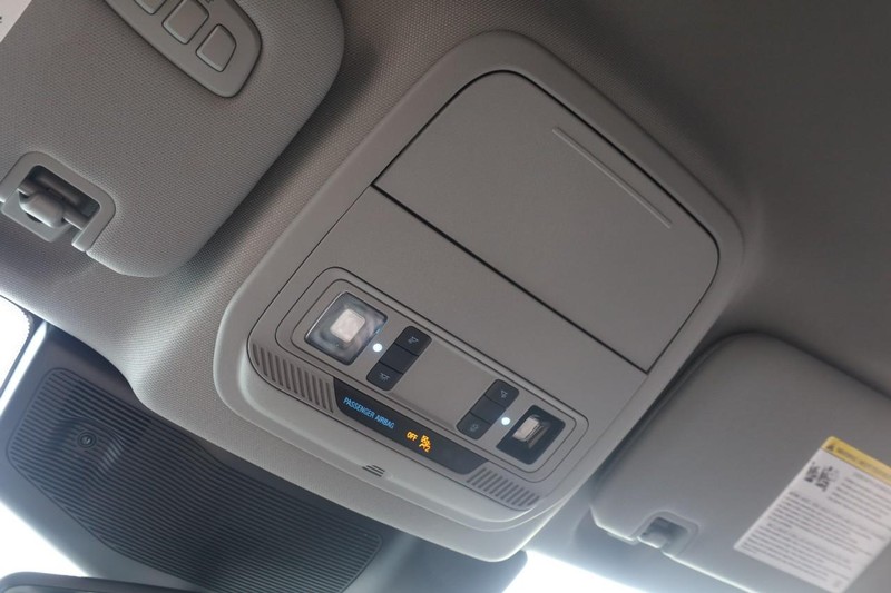 Ford Explorer Vehicle Image 19