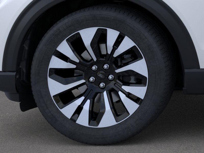 Ford Explorer Vehicle Image 19