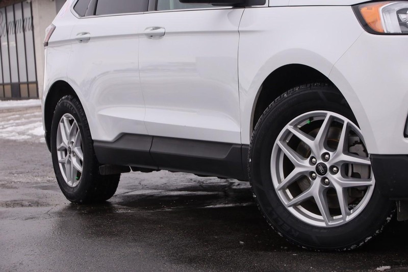 Ford Edge Vehicle Image 03